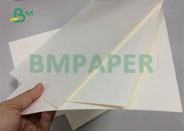 Лист низкопробной бумаги 700 x 1000mm Uncoated 210gsm 230gsm белый Cupstock для бумажных стаканчиков