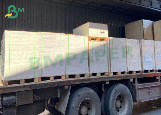 C1S складывают доску цвета слоновой кости