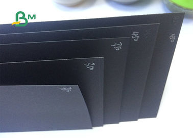 Бумага 100% поверхности пульпы девственницы лоснистая Ресиклабле черная для книга в твердой обложке
