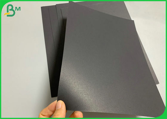 Recyclable черный крен картона для печатания 300g 350g карты имени ровного