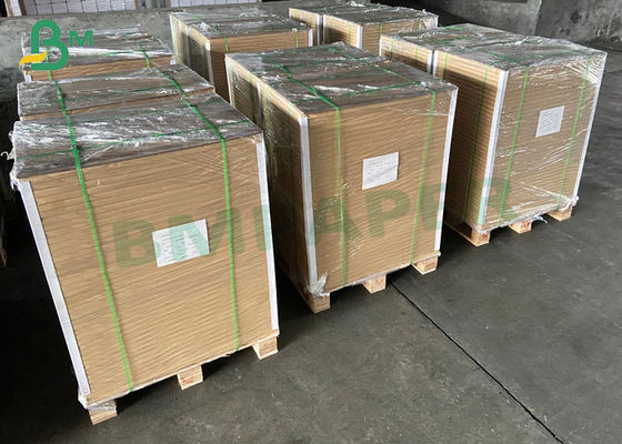 лист доски цвета слоновой кости створки 210gr C1S запас бумаги с покрытием 660 x 1020mm