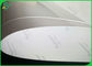 Белые высокие лоснистые крен и лист бумаги искусства/бумаги фото древесины