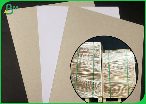 Аттестованная ФСК покрытая сторона двухшпиндельной доски белая с задней частью серого цвета в упаковке большого крена