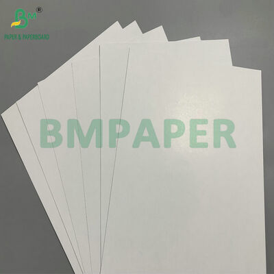 Карточный картон премиум-класса с плотностью 310 г/м², высокой непрозрачностью, с синим сердечником для игральных карт