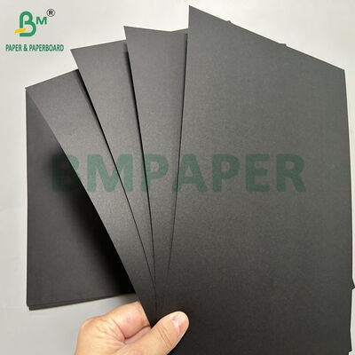 80gsm 90gsm 100gsm Чистая черная крафт-бумага для сумок 70 x 100 см