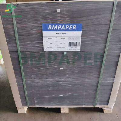 300 гм 350 гм Непокрытая твердая черная бумага для упаковки 70 x 100 см